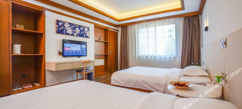 海口十三月泳池民宿图片