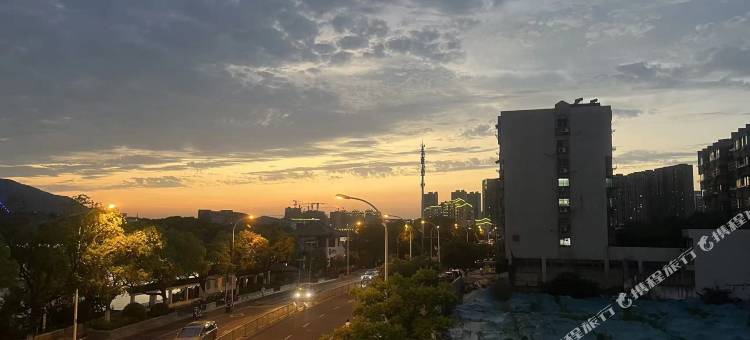 事赢宾馆(无锡火车站胜利门地铁站店)图片