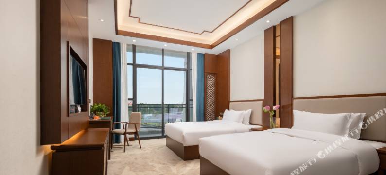 悦语湖景酒店(高邮清水潭度假区店)图片