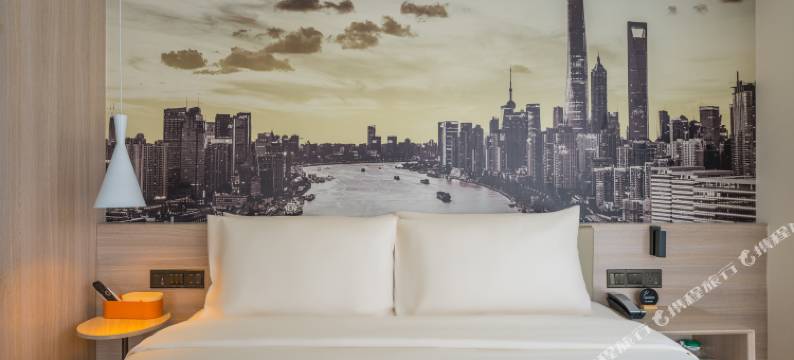 亚轻x酒店(上海同济医院新村路地铁站店)图片