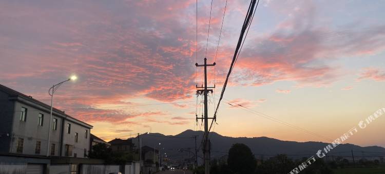 余姚市秋末冬初客栈图片