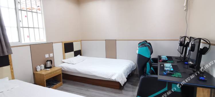 驿馨电竞酒店(上海锦秋路店)图片