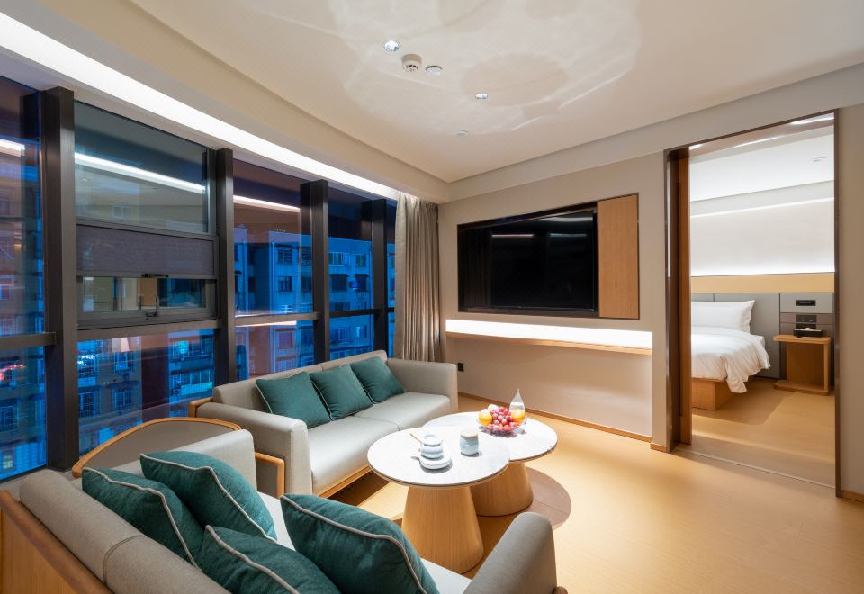  Hotel Overview