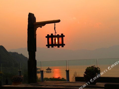 抚仙湖阅海听涛精品客栈