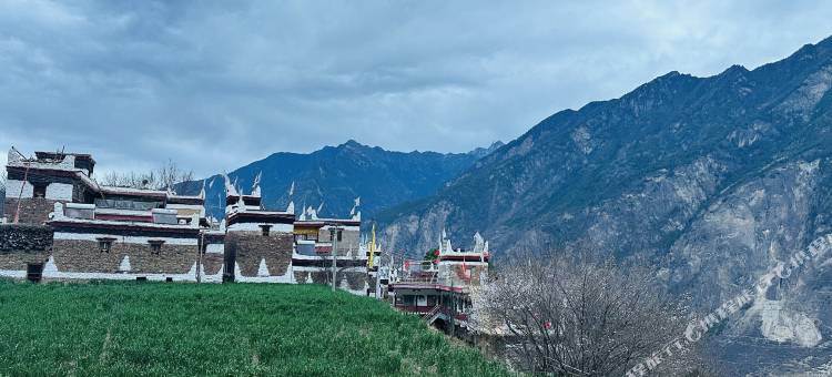 丹巴阿热大叔藏式民宿图片