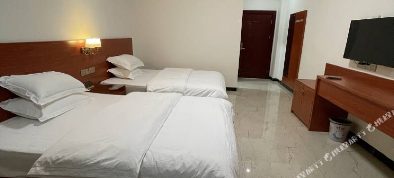 东兴苏堤客栈(万尾金滩店)图片