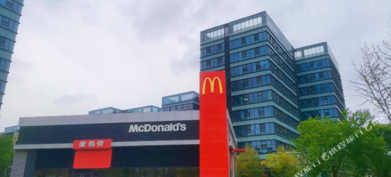 优格雅筑轻奢民宿(篱笆房地铁站店)图片