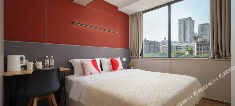 米可公寓民宿(重庆观音桥步行街店)图片