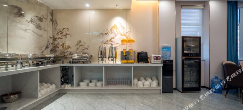 泸西曼舟智享酒店图片