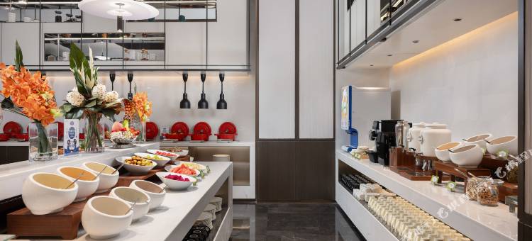 泰安中心希尔顿欢朋酒店图片