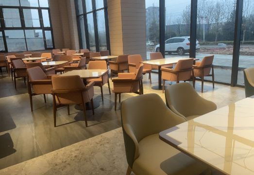 MOOYA Hotel Overview