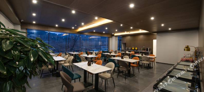 壹号精选酒店(可可托海镇店)图片