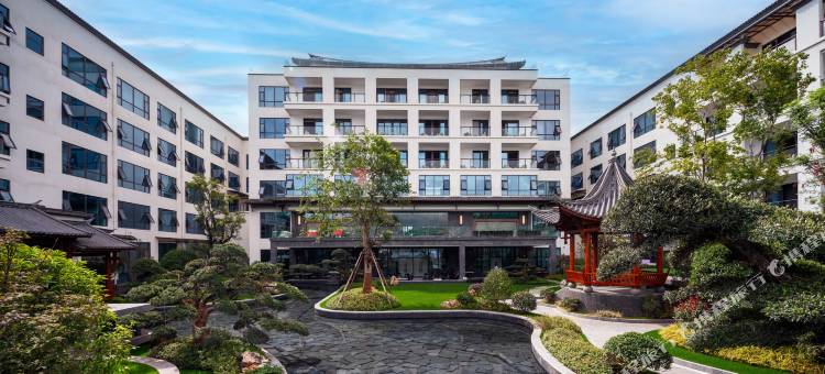 大理鑫鹤茂御酒店(鹤庆客运站店)图片