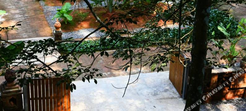 静隐山居环山渡假民宿(嘎洒机场店)图片