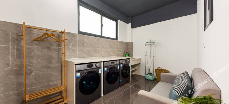 光明人康旅酒店(厦门高崎机场SM广场店)图片