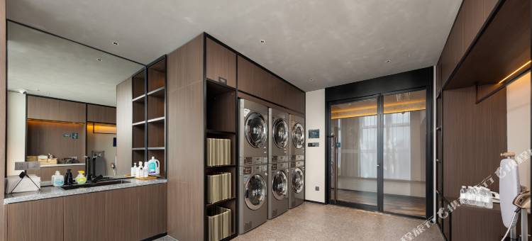 杭州建德新安江风景区新安东路亚朵酒店图片