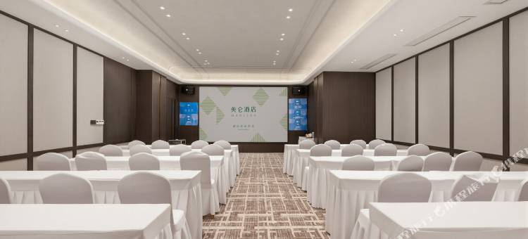 重庆解放碑步行街美仑酒店图片