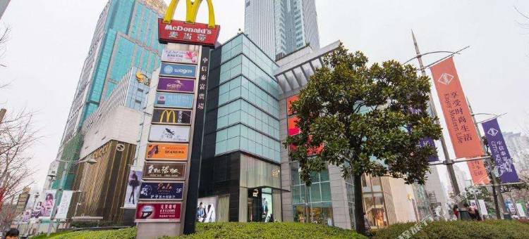 重庆鸿泰酒店(沙坪坝高铁站三峡广场店)图片