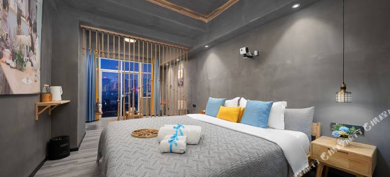 六方公馆酒店(长沙火车站地铁站店)图片