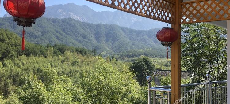 绩溪障山水村人家图片