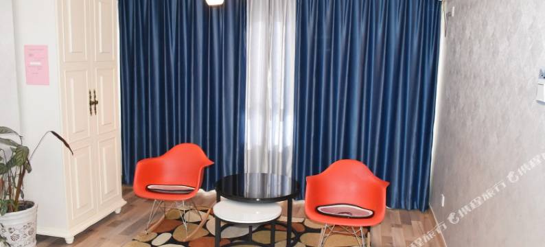 延边延大学仕园双大床房(电梯空调密码4人间)公寓(公园路分店)图片