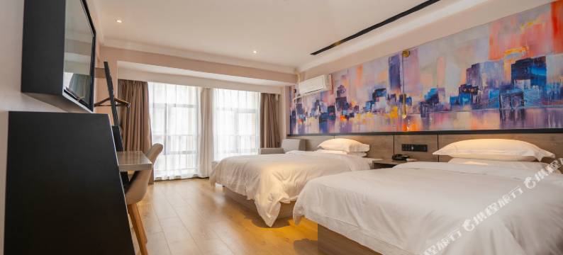 华坤城市酒店(武汉吴家山东吴大道轻轨站店)图片