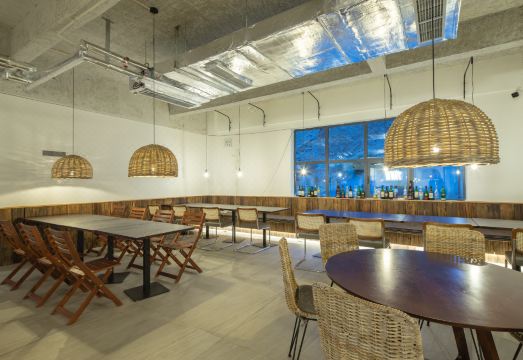 Pingcuo kangsang Everest base camp oxygen rich HotelHotel Overview