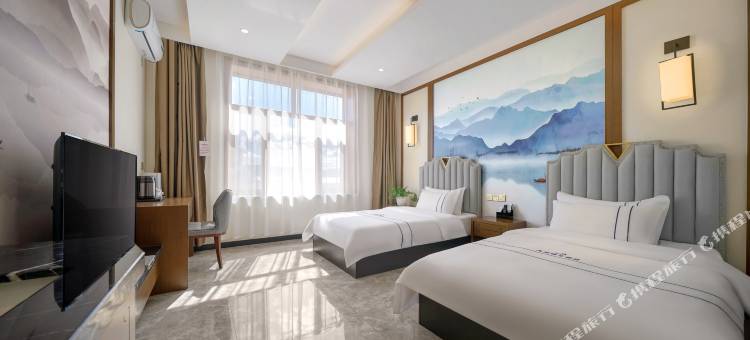 镜泊湖纳山纳湖度假酒店图片