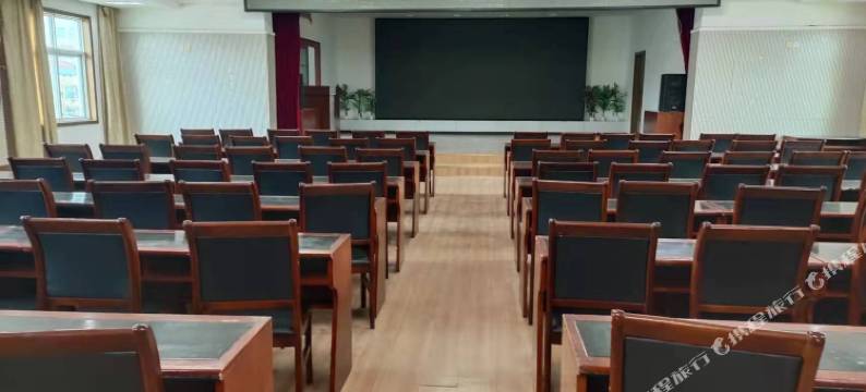 钟祥阳春大酒店图片