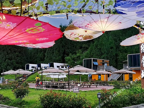 瓦屋山金花桥绿营酒店(景区游客接待中心店)