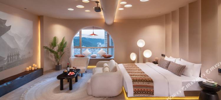 LIFE境·美术馆(贵阳花果园购物中心松花路地铁站店)图片