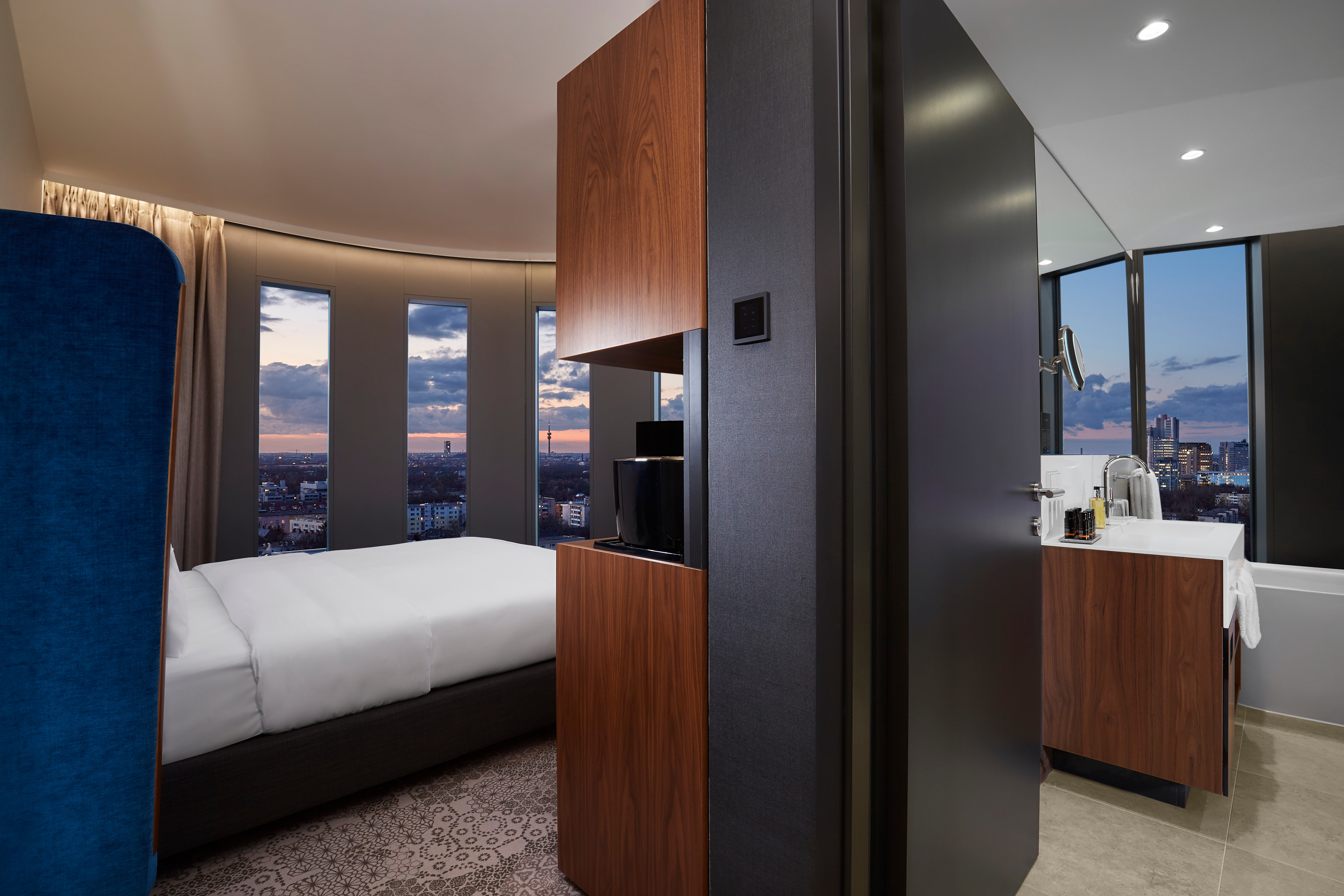 HYPERION Hotel München Over view