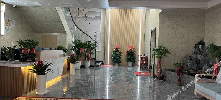 云悦国际酒店(武汉天河国际机场恒大影城店)图片
