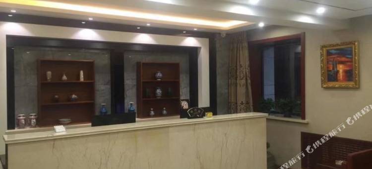 哈尔滨晟佳商务宾馆(工人文化宫地铁站革新教堂广场店)图片