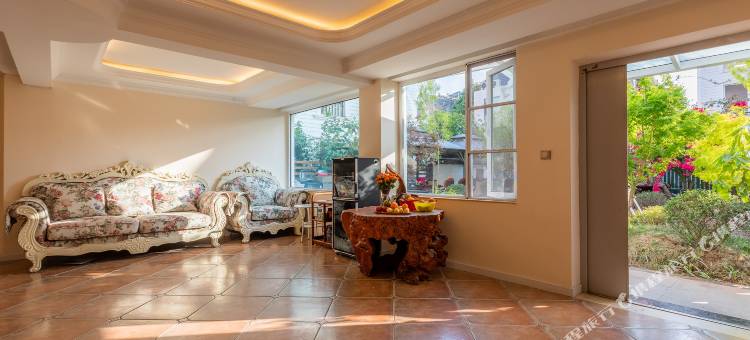 昆明滇池幸芙里客栈(海埂大坝店)图片