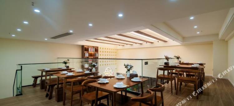 伍月·驿居智能轻奢美宿(荔波古镇店)图片