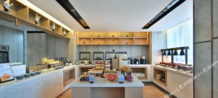 凯里亚德酒店(郑州正弘城枣庄地铁站店)图片