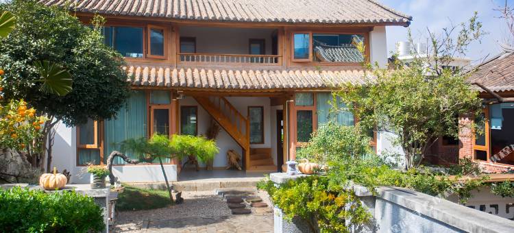 丽江得闲民宿(三义国际机场店)图片