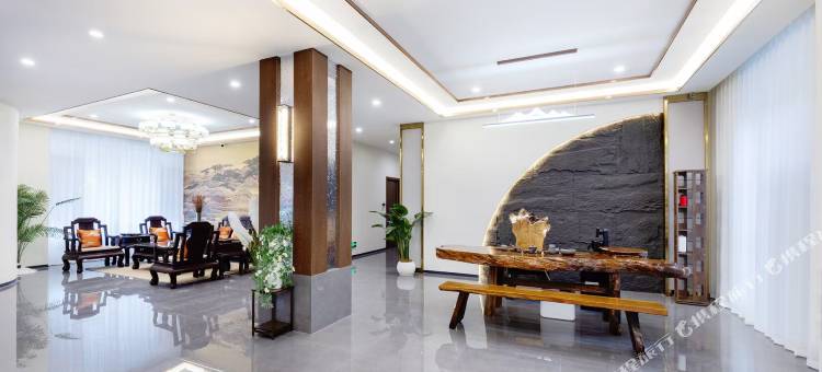 沧澜墅一线江景度假酒店(西双版纳景洪澜沧江店)图片