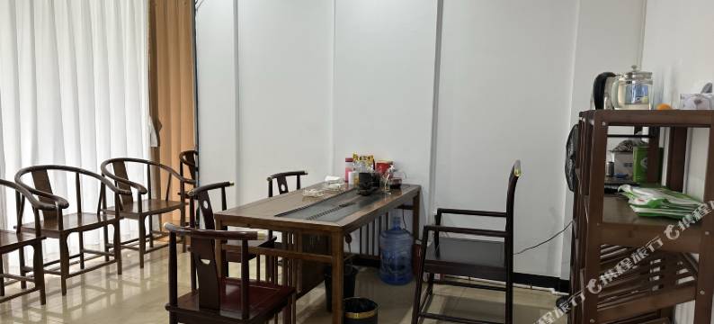 柏悦城市民宿酒店图片