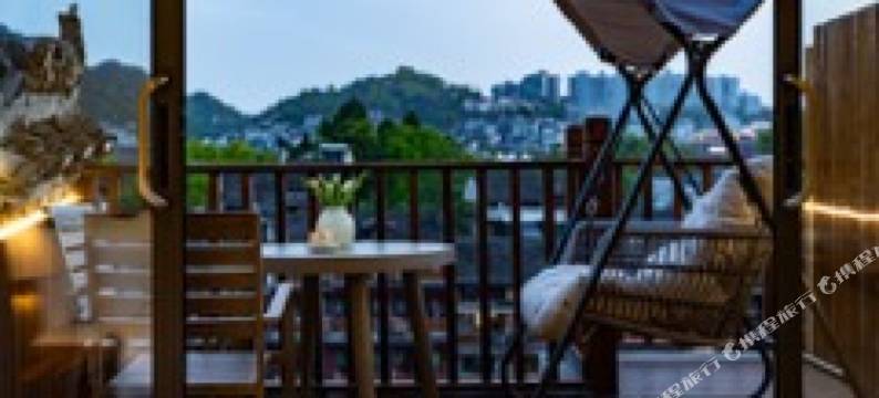 花语清晨江景民宿(凤凰古城虹桥店)图片