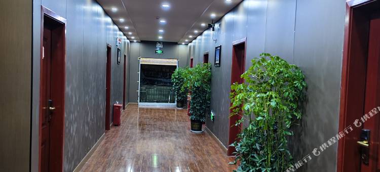 噶尔欧苑酒店图片