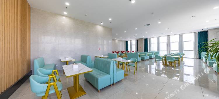 心泊酒店(西宁曹家堡国际机场店)图片