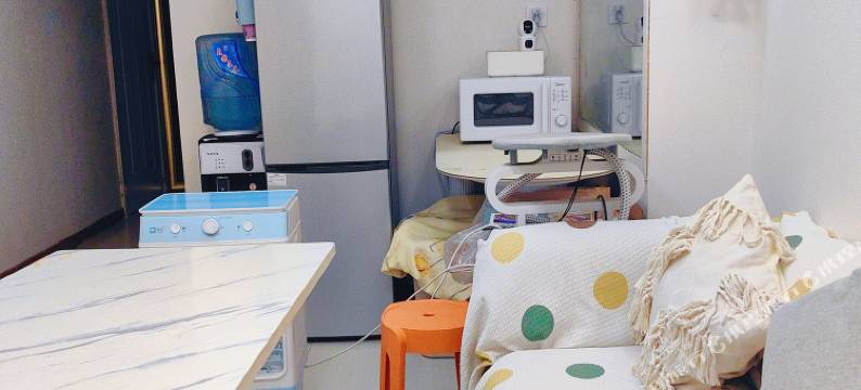 暖居1268青旅(五一广场IFS国金中心店)图片