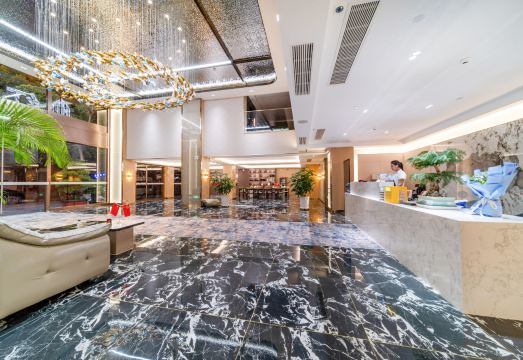 Hongqi Hotel Hotel Overview