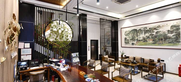 Q加·凤凰舟渡主题酒店图片