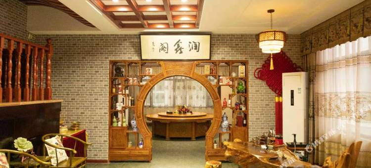 润鑫酒店(北戴河老虎石海上公园店)图片