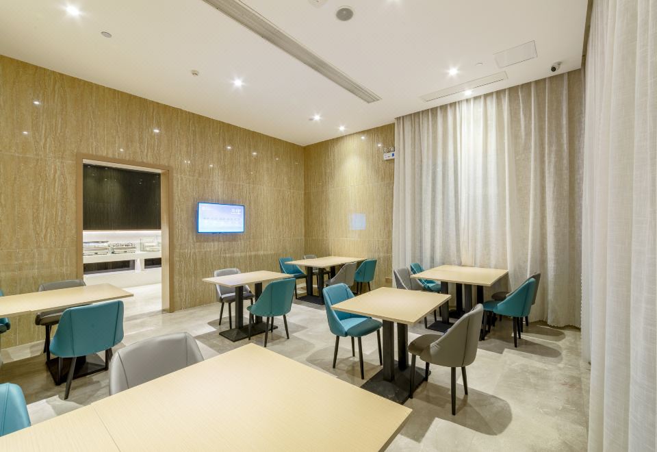 Lavande Hotel (Zouping Huangshan Road)Hotel Overview