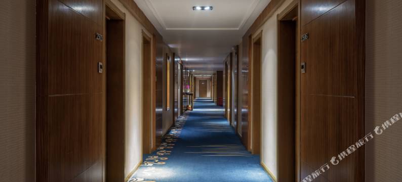 林城万宜酒店(贵阳火车站地铁站青云市集店)图片