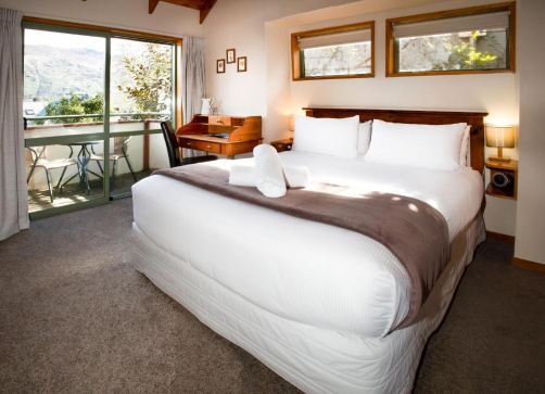 Te Wanaka LodgeOver view